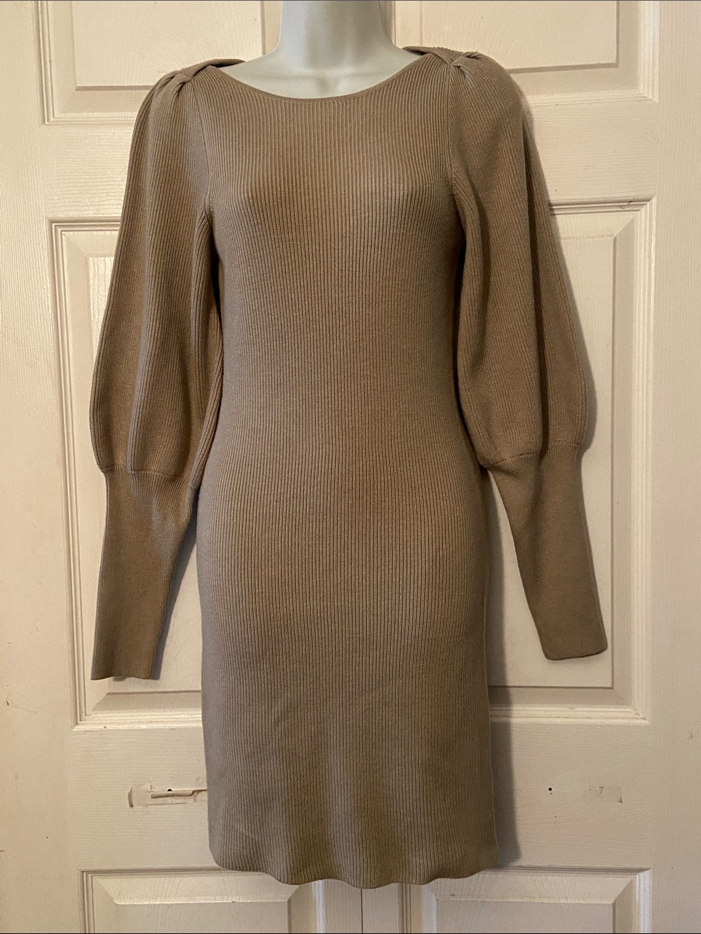 French Connection Taupe Ribbed Puff-Sleeve Knit Dress sz S
